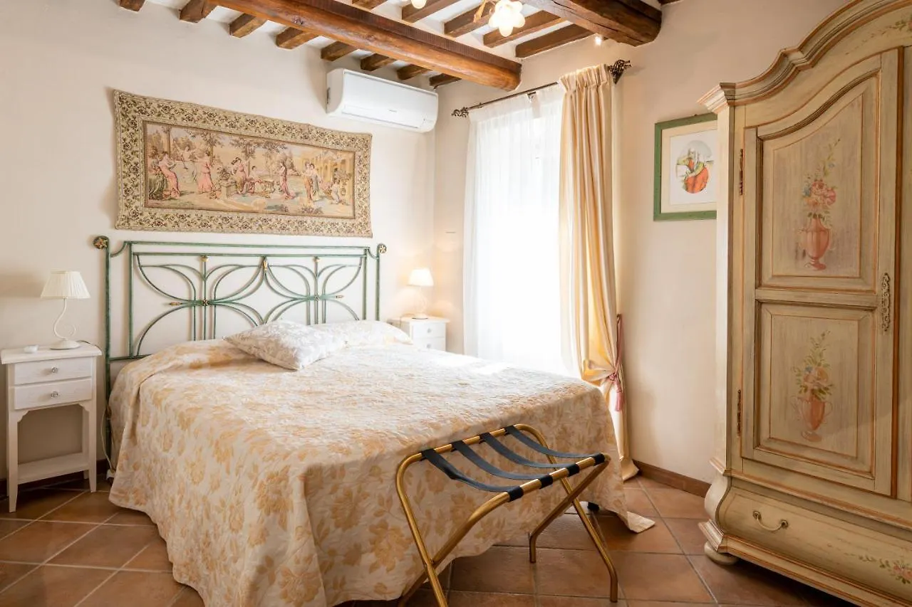 Villa Brancoli Capannori 0*,